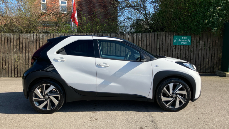 Toyota Aygo X 1.0 VVT-i Edge 5dr Auto Petrol Hatchback